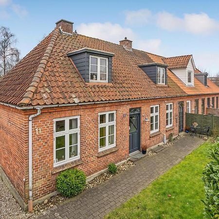 Lovely Home In Sonderborg With Kitchen Exteriér fotografie