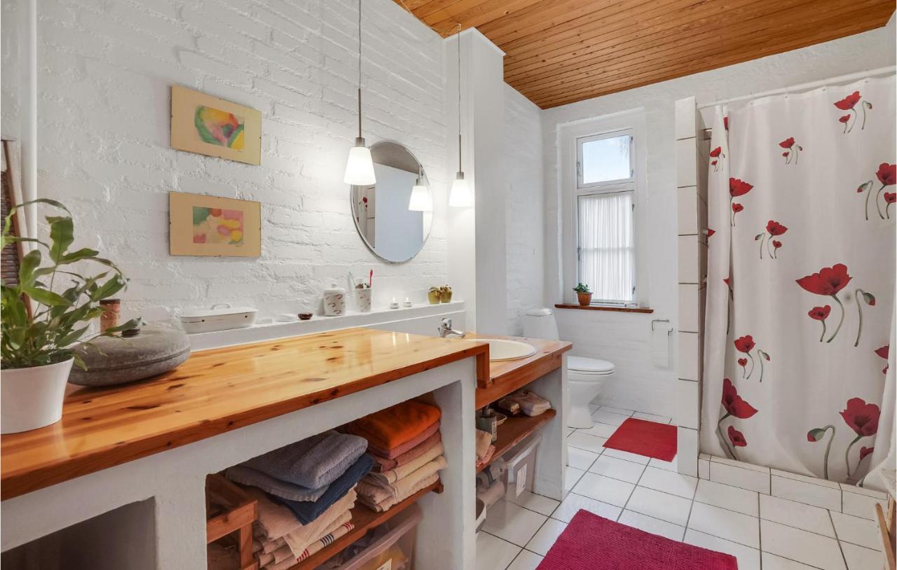 Lovely Home In Sonderborg With Kitchen Exteriér fotografie
