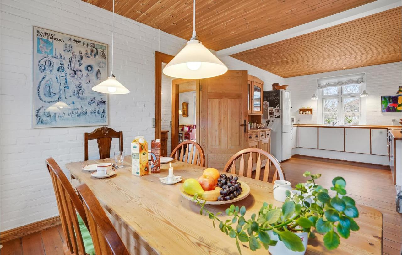 Lovely Home In Sonderborg With Kitchen Exteriér fotografie